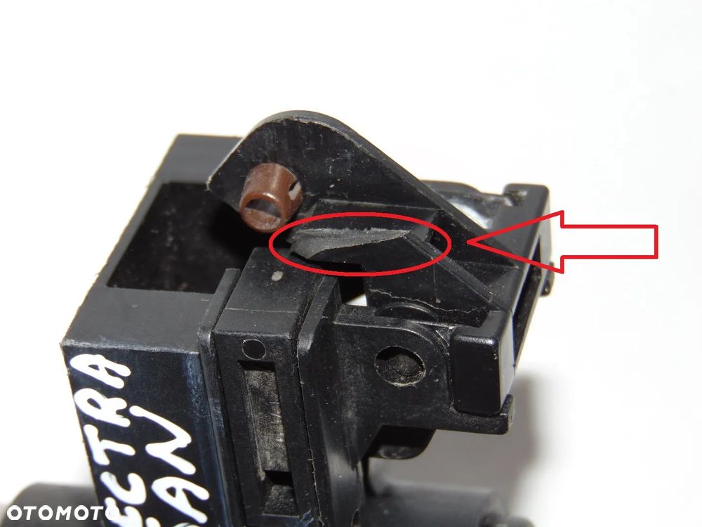 ORYGINAŁ zamek tylny wkładka tylna klapy bagażnika tył Opel Vectra B sedan 95-99r - 12