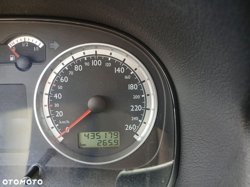 Volkswagen Bora 1.9 TDI - 13