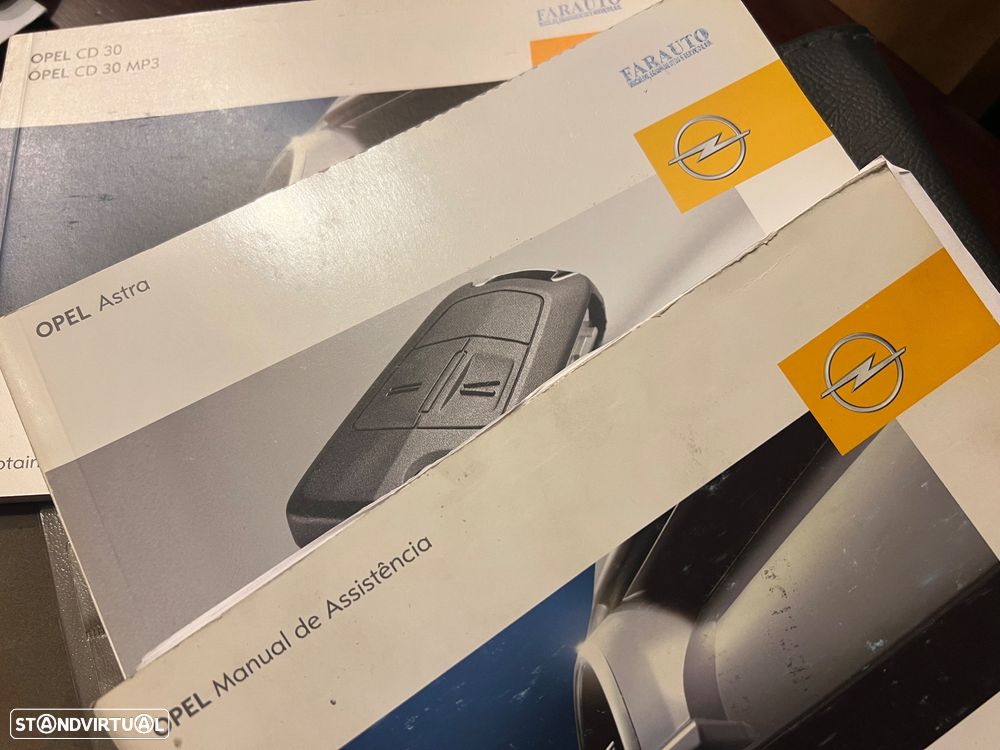 Opel Astra 1.7 CDTI Cosmo - 24