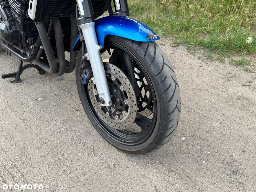 Yamaha FZS - 7