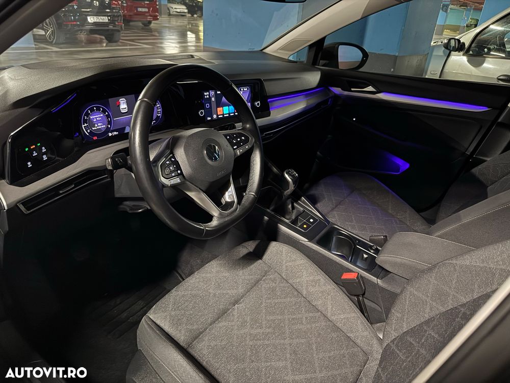 Volkswagen Golf - 16