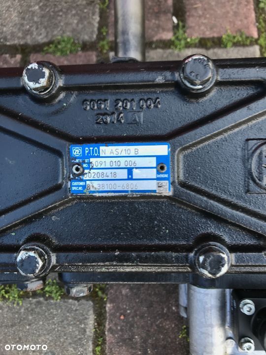 Przystawka Odbioru Mocy ZF Man TGX TGS 81.38100-6860 - 2