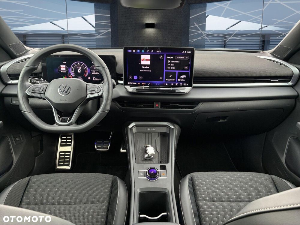 Volkswagen T-Roc - 13