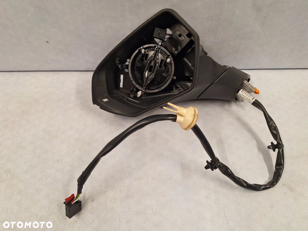 Seat Leon IV lusterko lewe 12 pin