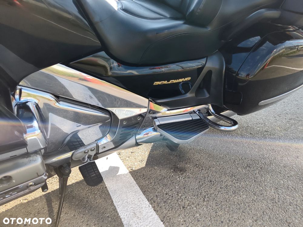 Honda GL - 39