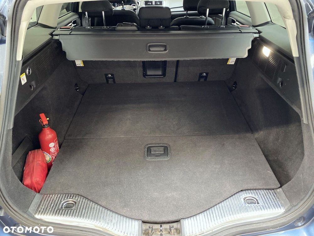 Ford Mondeo - 33