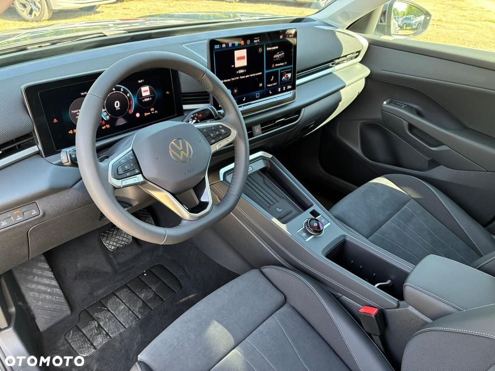 Volkswagen T-Roc - 5