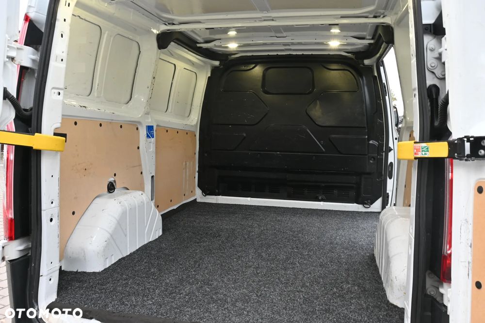 Ford TRANSIT CUSTOM - 33