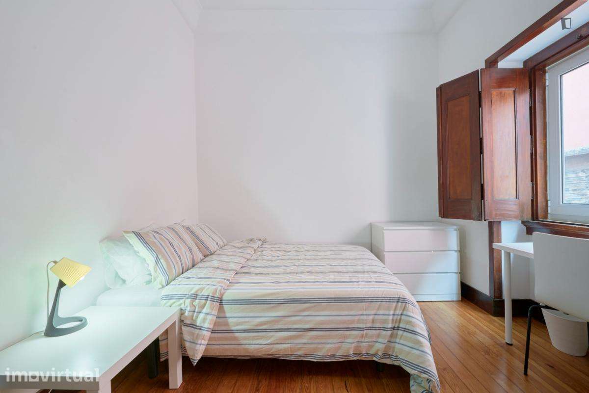 Quarto - localizado em Saldanha Lisbon - Grande imagem: 3/12