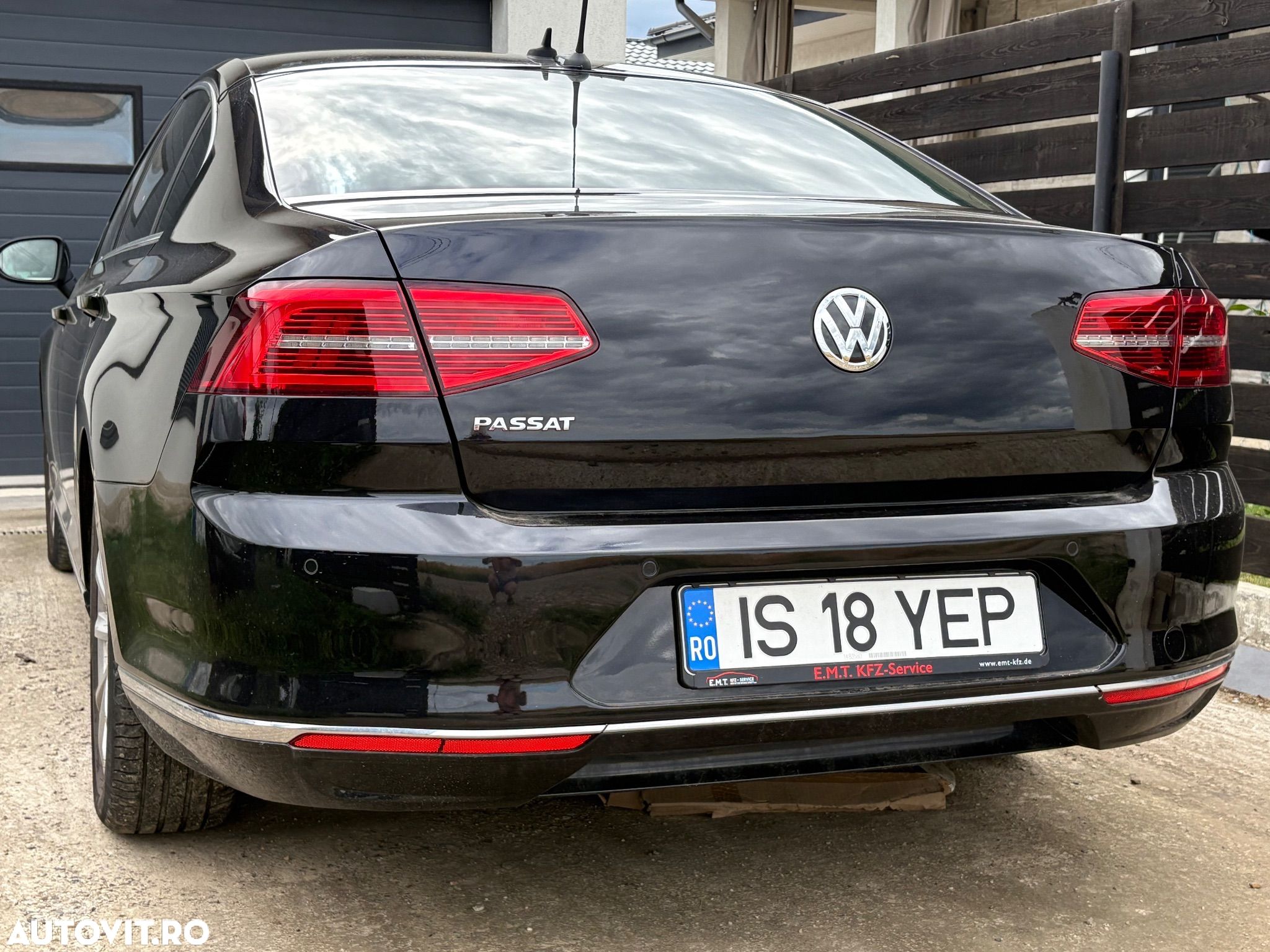 Volkswagen Passat 2.0 TDI (BlueMotion Technology) DSG Highline - 1
