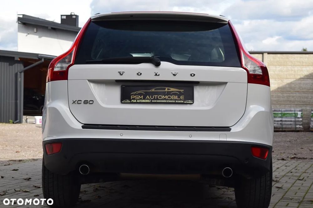 Volvo XC 60 2.4D AWD Momentum - 10