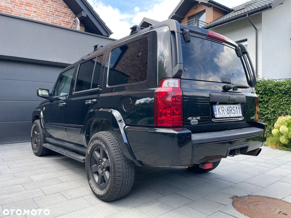 Jeep Commander 5.7 V8 Overland - 9