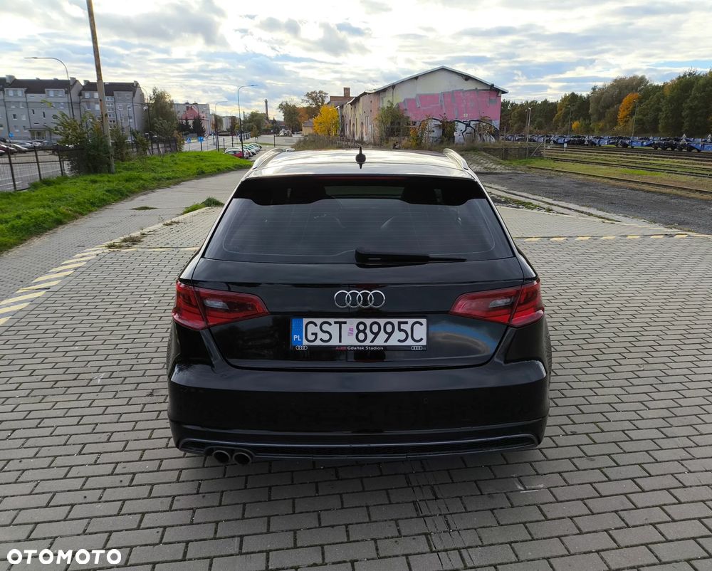 Audi A3 Sportback 2.0 TDI S tronic S line Sportpaket - 5