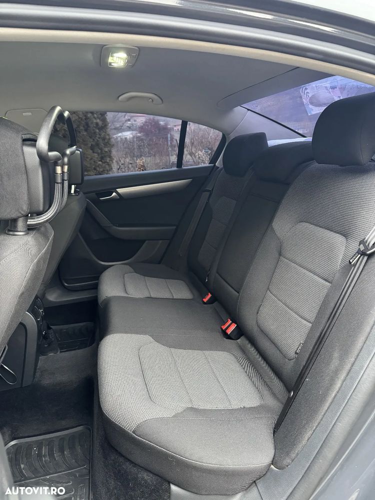 Volkswagen Passat 2.0 TDI BlueMotion Tehnology Comfortline - 5