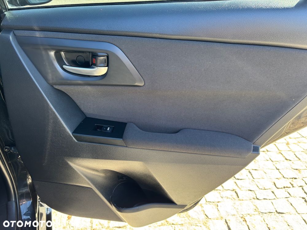 Toyota Auris Hybrid 135 Prestige - 20