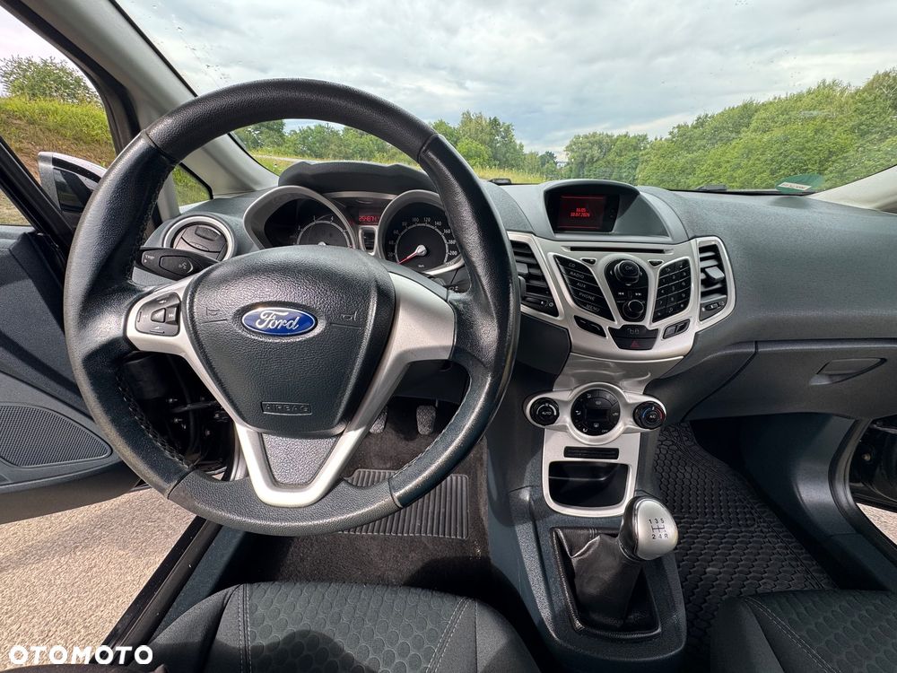 Ford Fiesta 1.25 Champions Edition - 35