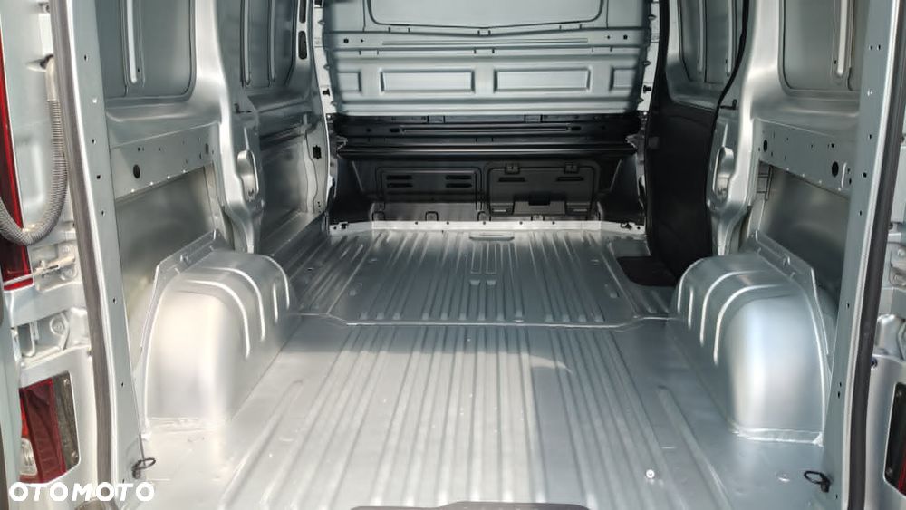Renault Trafic - 6