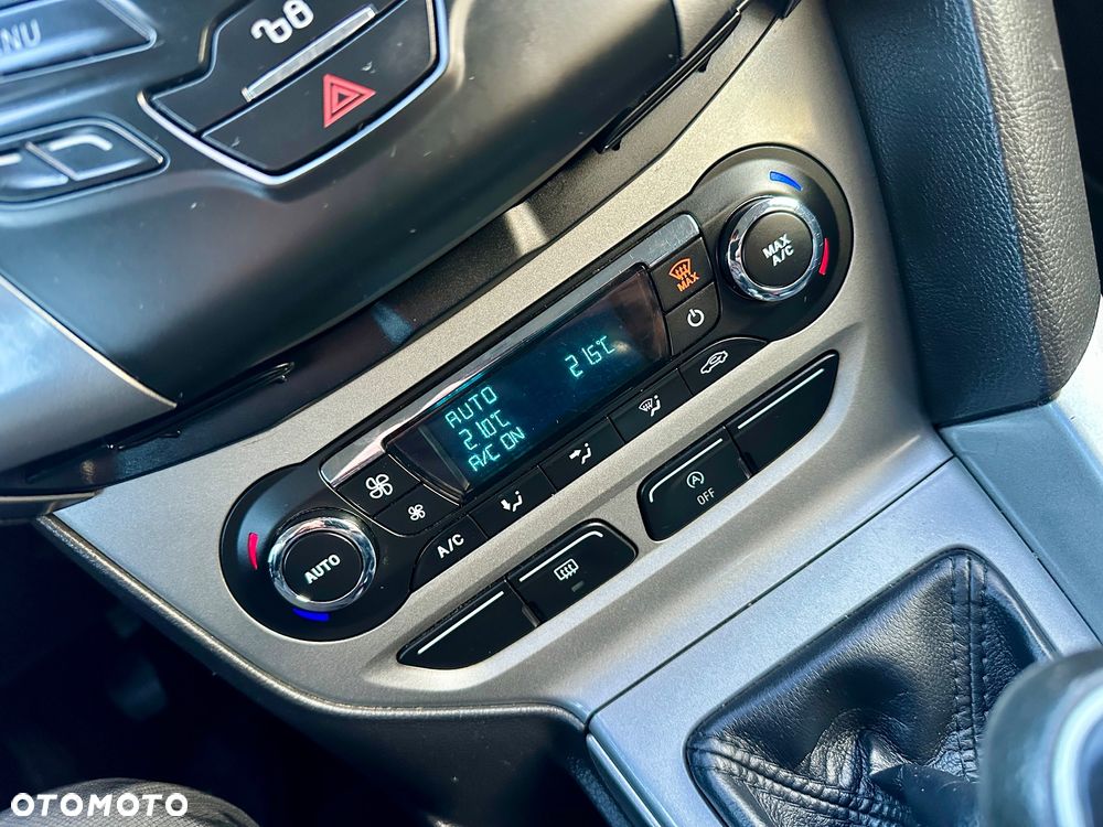 Ford Focus 1.6 TDCi DPF Start-Stopp-System SYNC Edition - 31