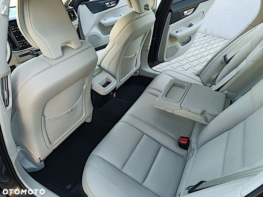 Volvo V60 D4 Geartronic Inscription - 26