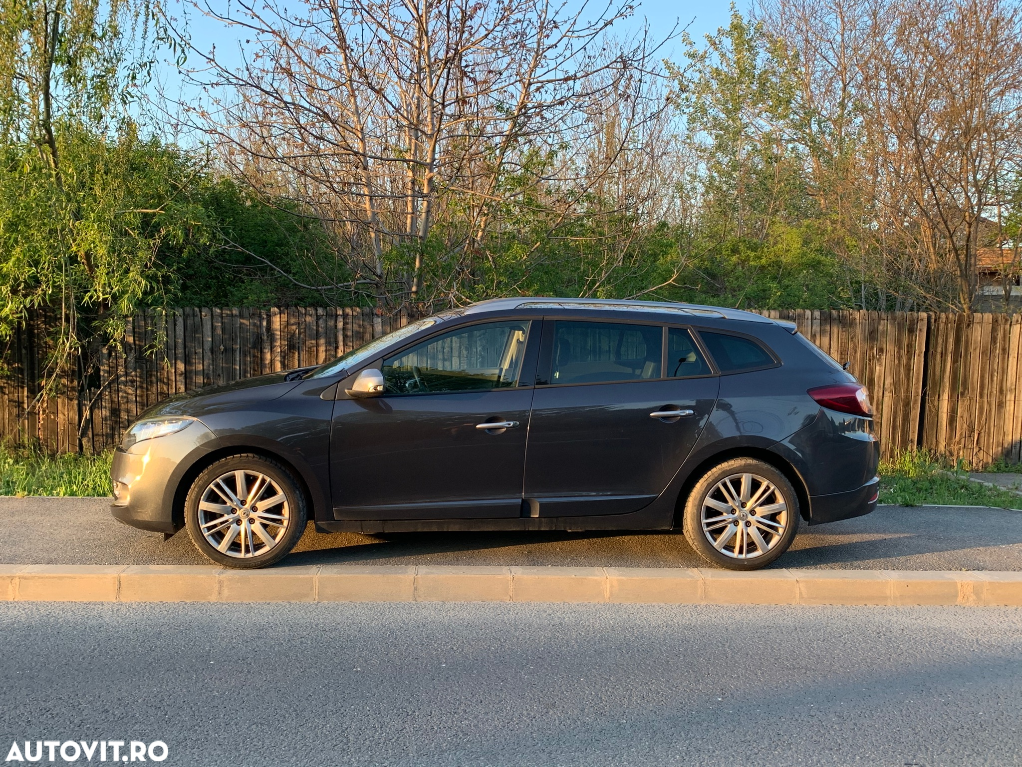 Renault Megane ENERGY dCi 110 GT LINE - 11