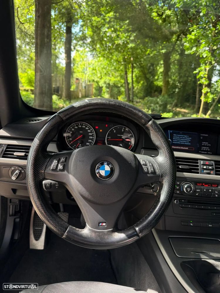 BMW 320 d Coupe - 13