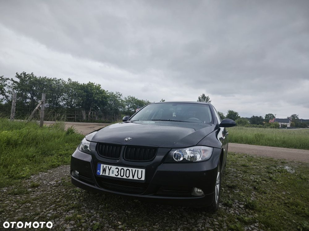 BMW Seria 3 318i - 3