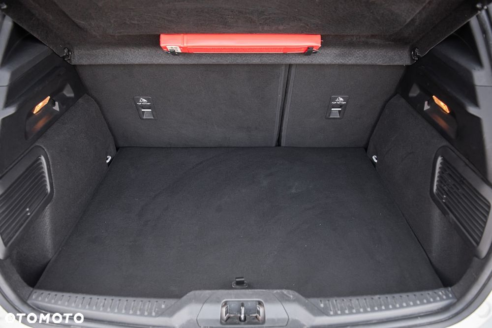 Ford Focus 1.0 EcoBoost ST-Line - 32