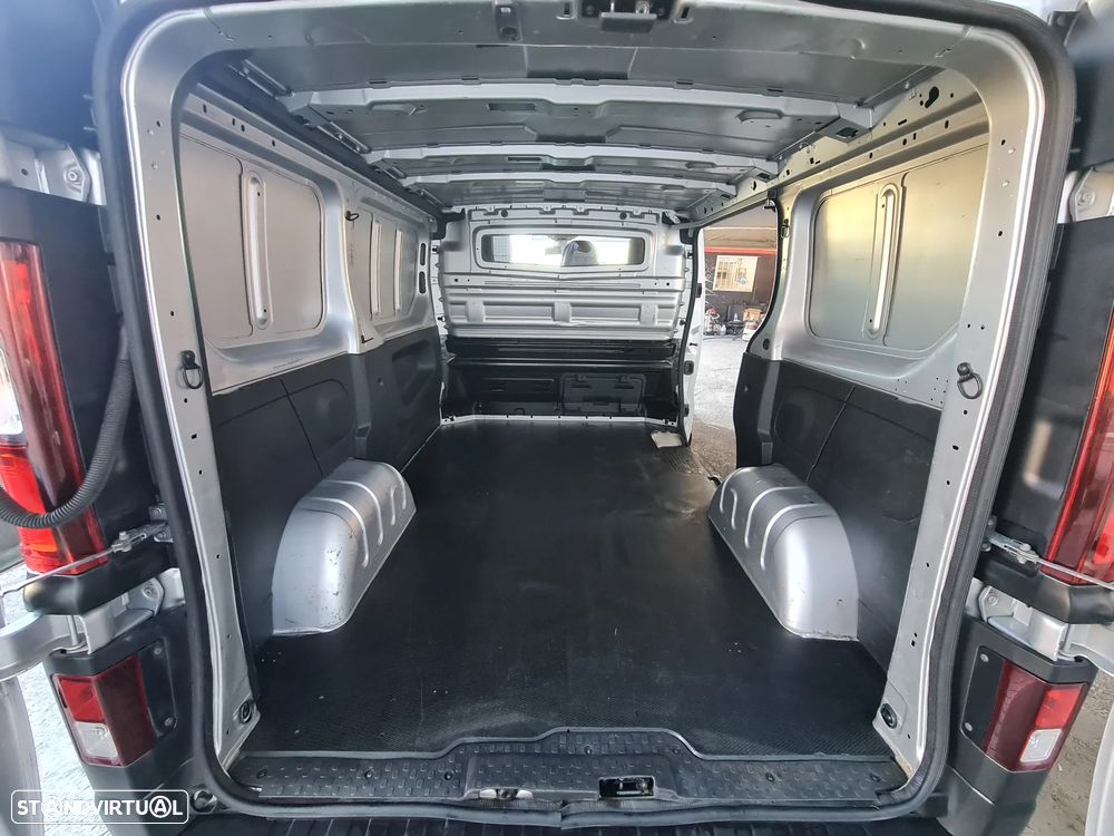 Renault TRAFIC 1.6 DCI 125CV L1H1 * AC * Câmera * ( c/IVA ) - 19