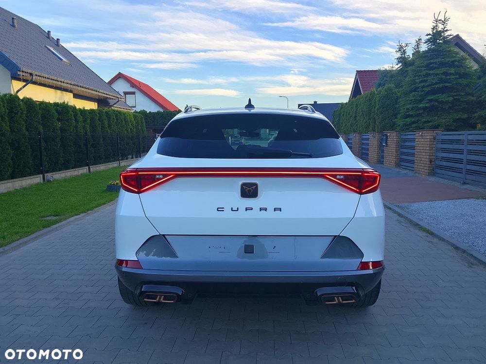 Cupra Formentor VZ 1.4 e-Hybrid DSG Tribe Edition - 4