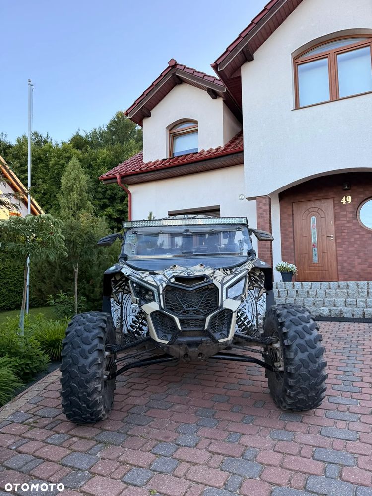 Can-Am Maverick - 2