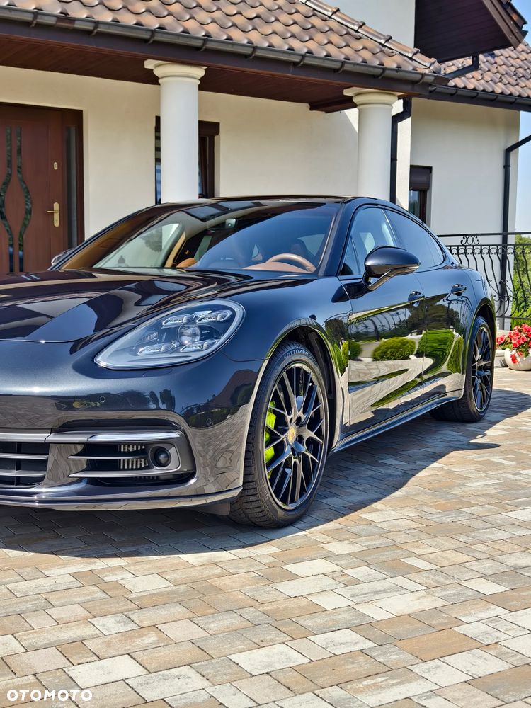 Porsche Panamera 4 E-Hybrid Platinum Edition - 13