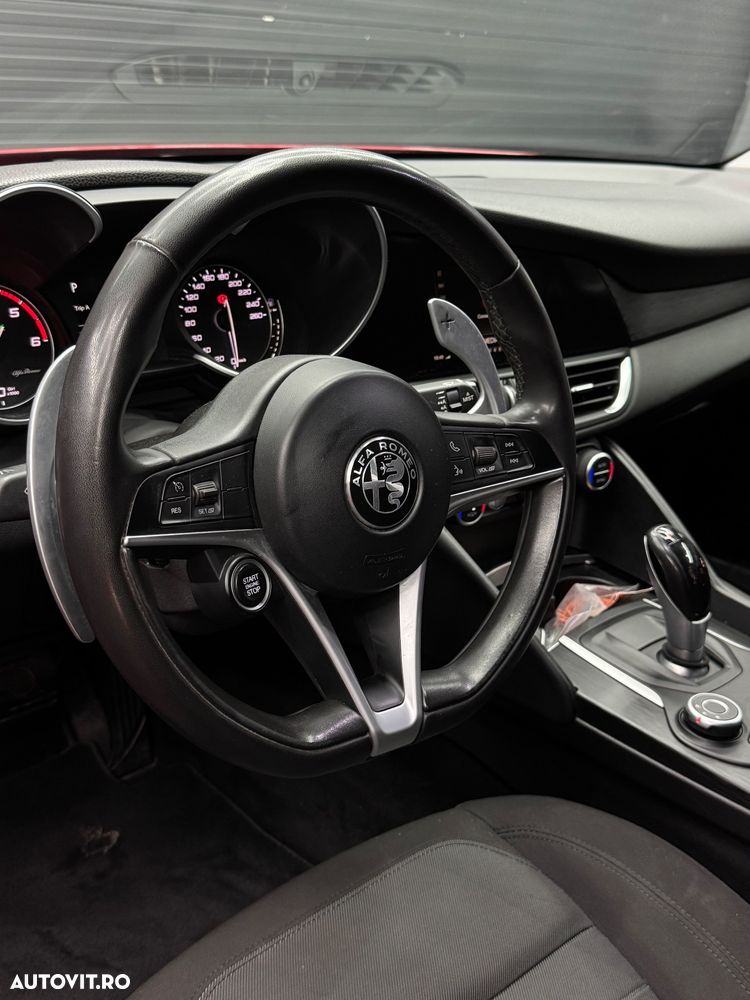 Alfa Romeo Giulia 2.2 JTDM Aut. - 27