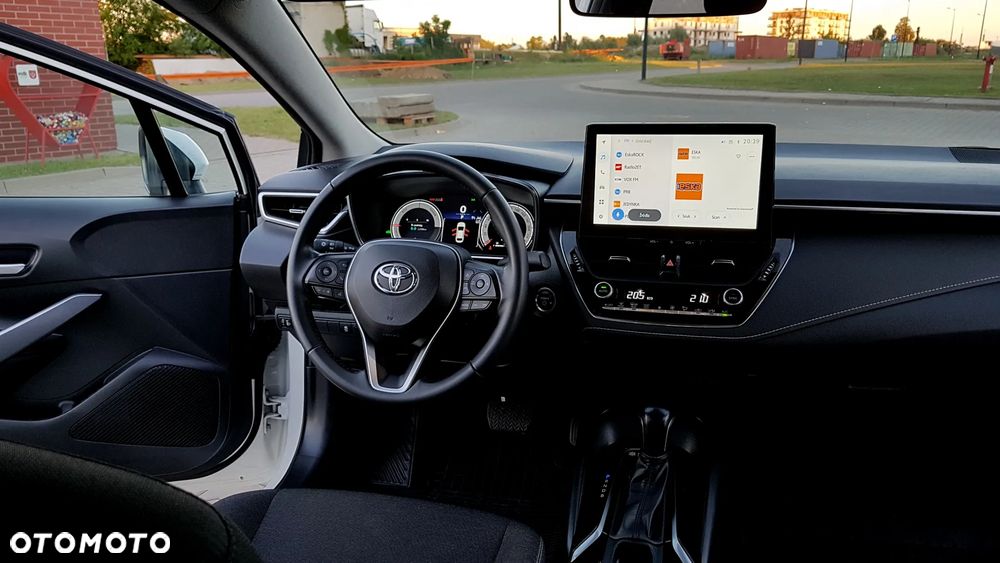 Toyota Corolla 1.8 Hybrid Comfort - 14