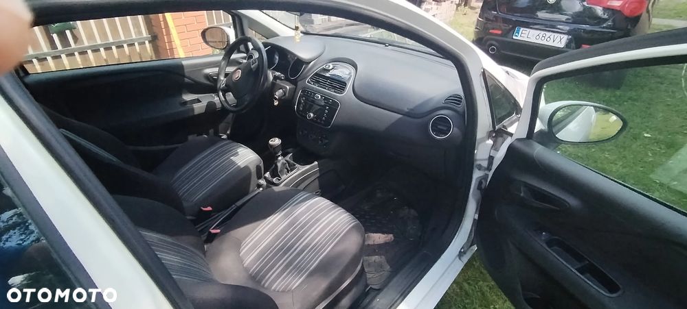 Fiat Punto 1.4 Easy S&S - 5