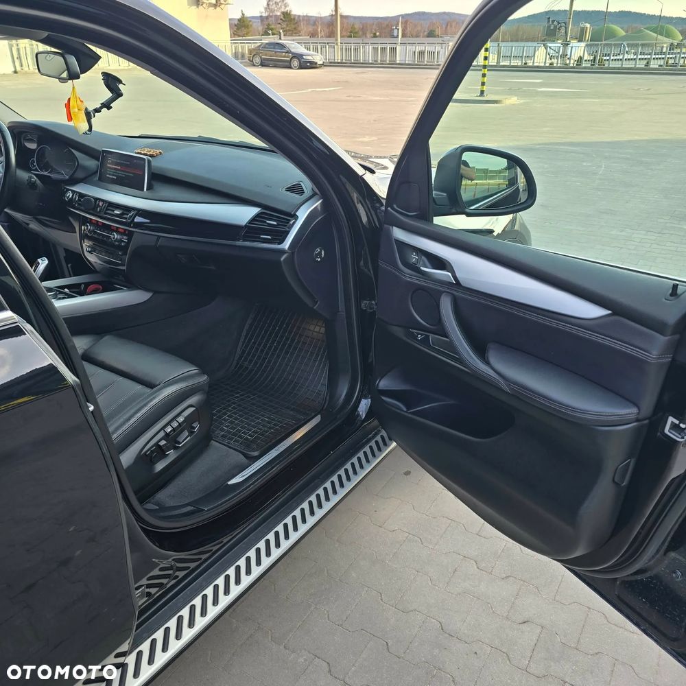 BMW Seria 5 525d Sport - 17