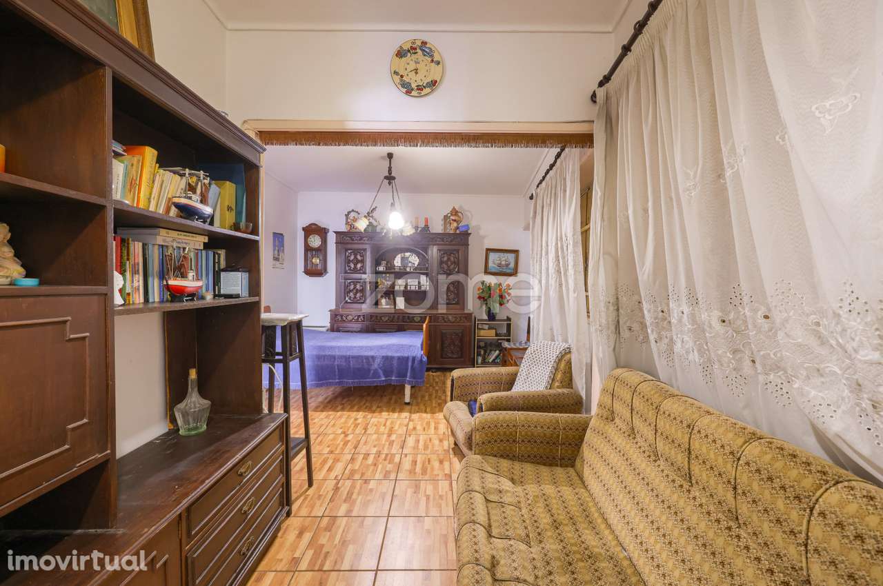 Moradia T3 com quintal, lugar de garagem e poço_Zona da Beira Mar - Grande imagem: 4/37