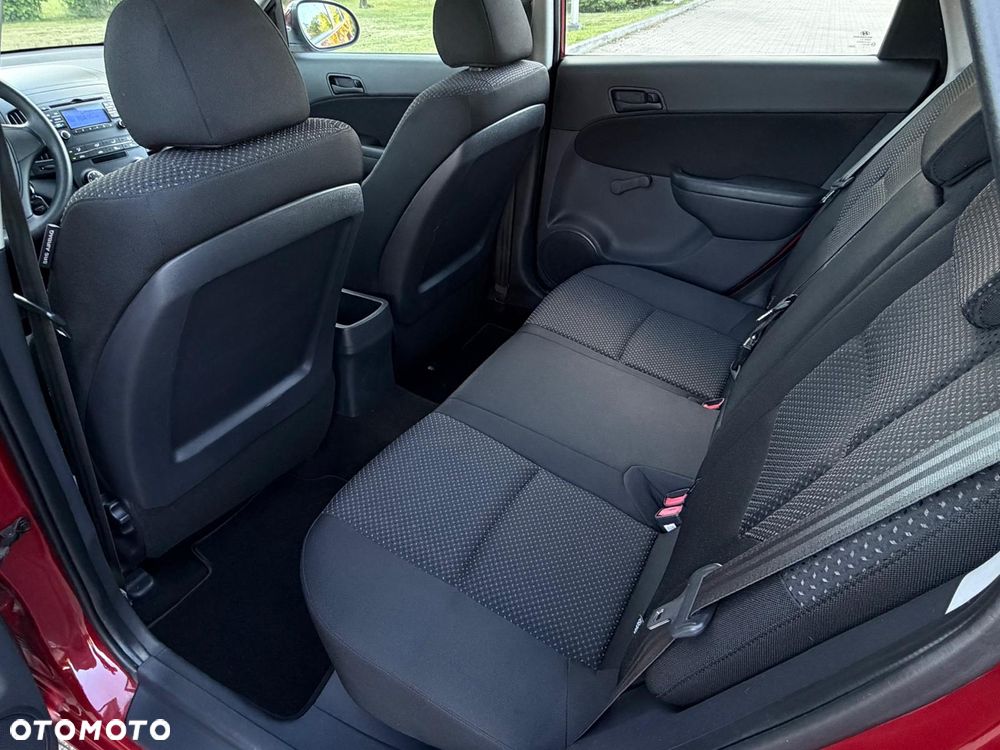 Hyundai i30 i30cw 1.4 Comfort - 36