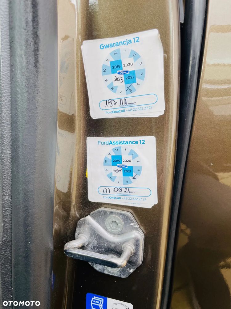 Ford Mondeo Vignale 2.0 Hybrid - 11