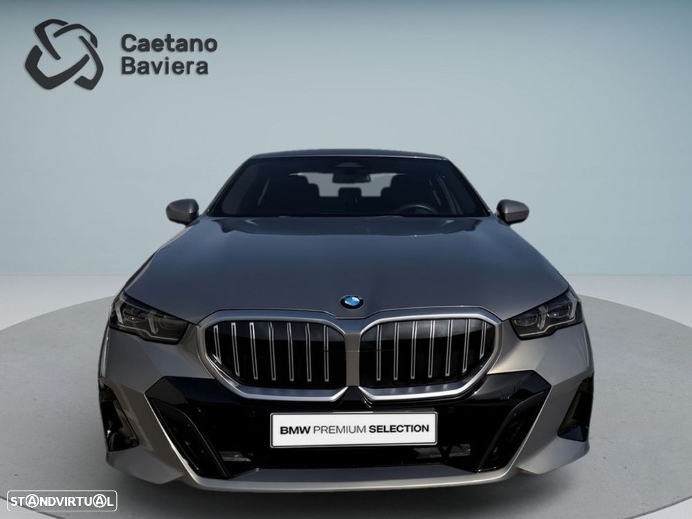 BMW 520 d Pack Desportivo M - 2