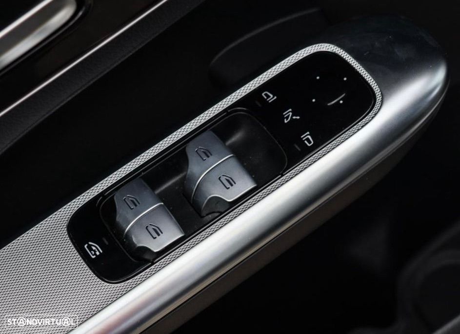 Mercedes-Benz GLC 300 e 4Matic - 42