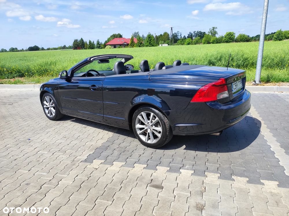 Volvo C70 D3 Momentum - 21