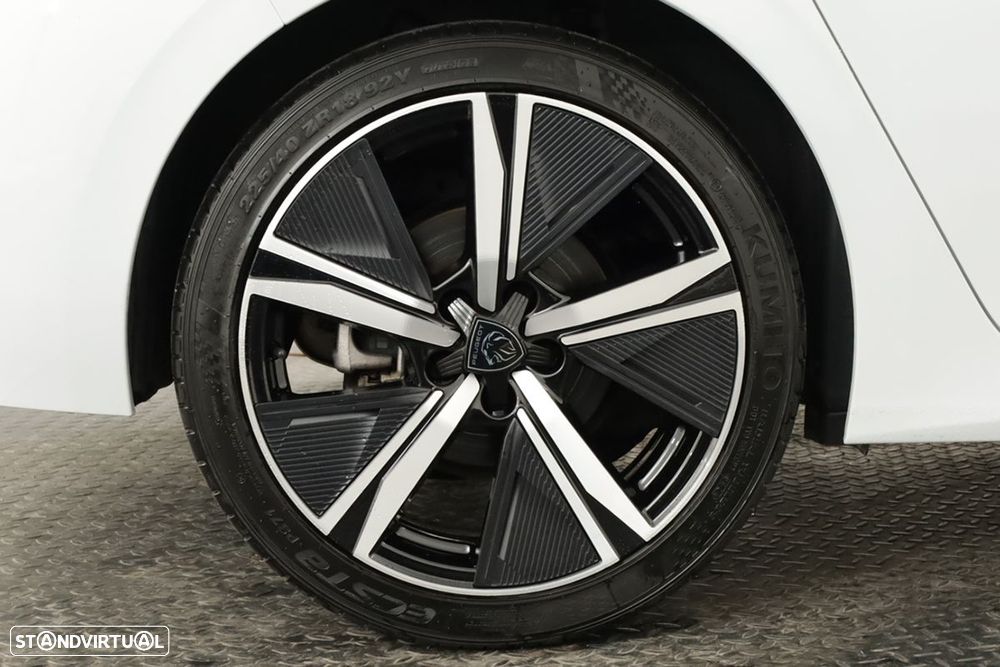 Peugeot 308 1.2 PureTech GT EAT8 - 5