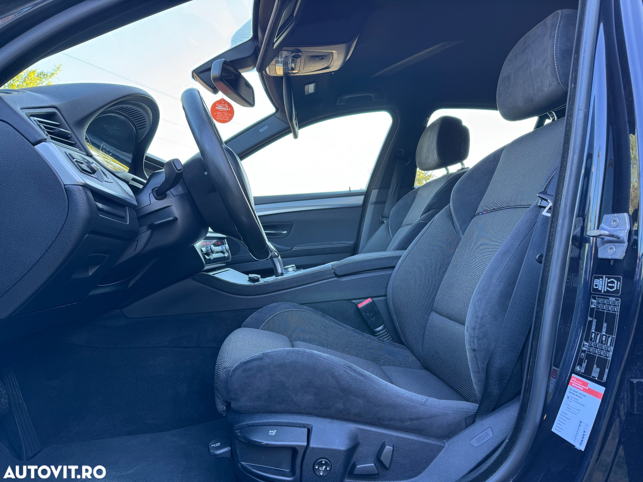BMW Seria 5 520d - 8