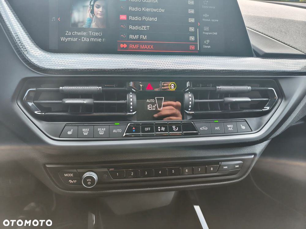 BMW Seria 1 120i Sport Line sport - 22