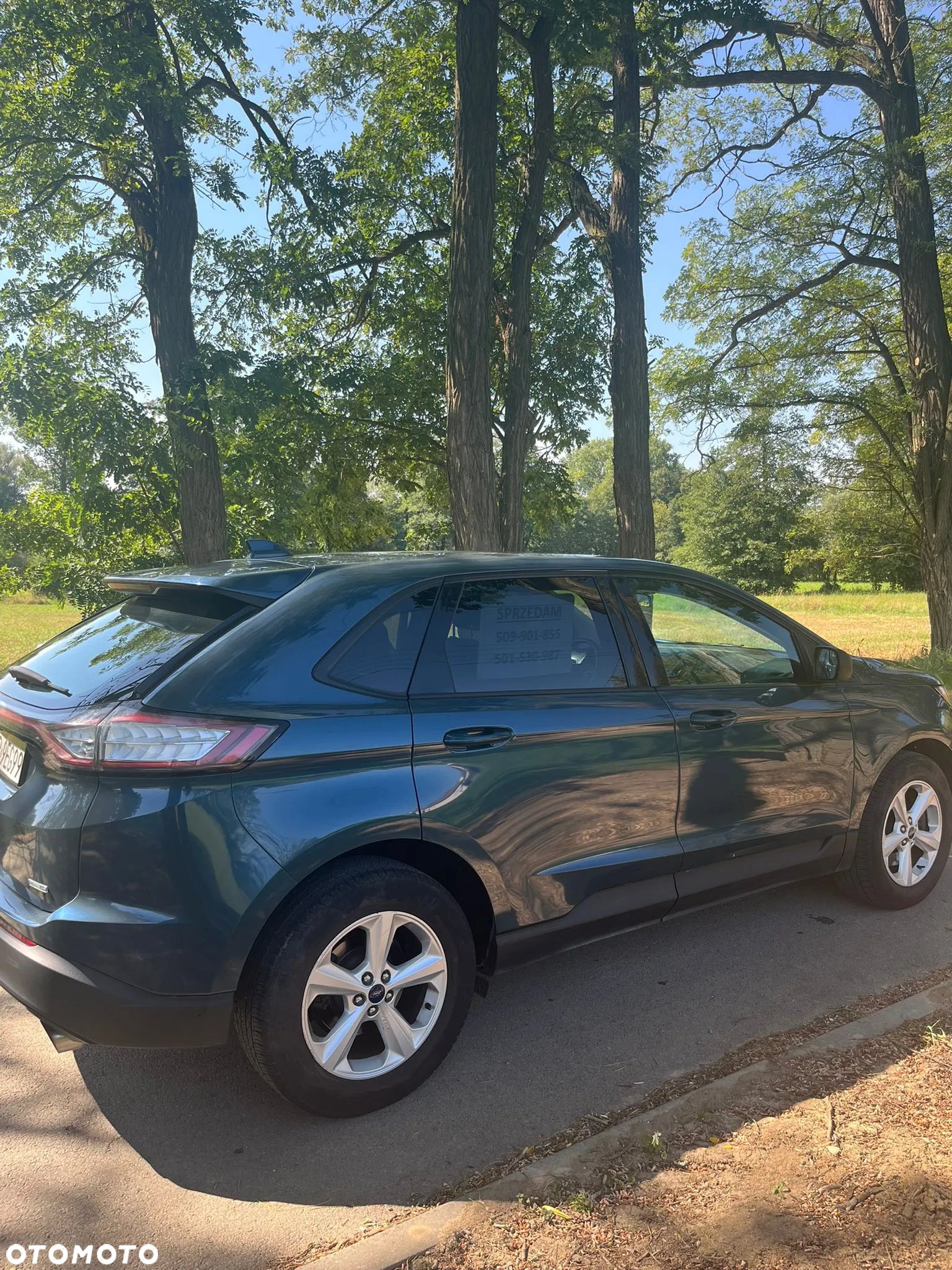 Ford Edge - 8