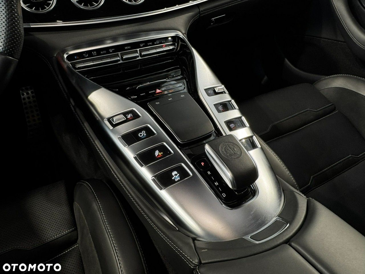 Mercedes-Benz AMG GT - 32