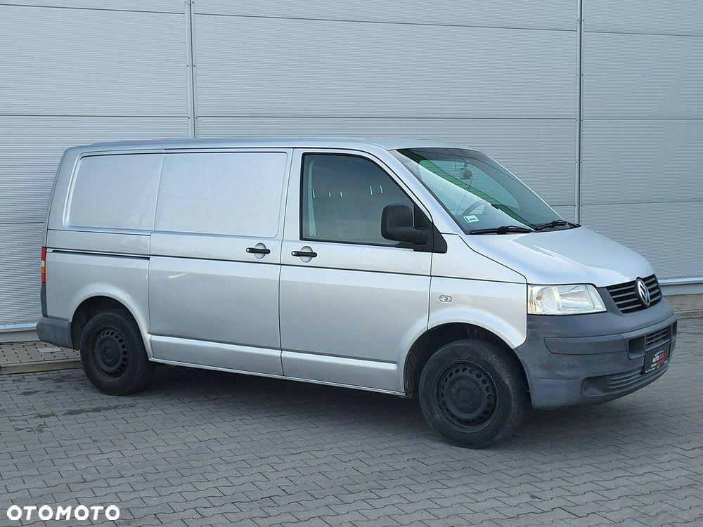 Volkswagen Transporter - 2