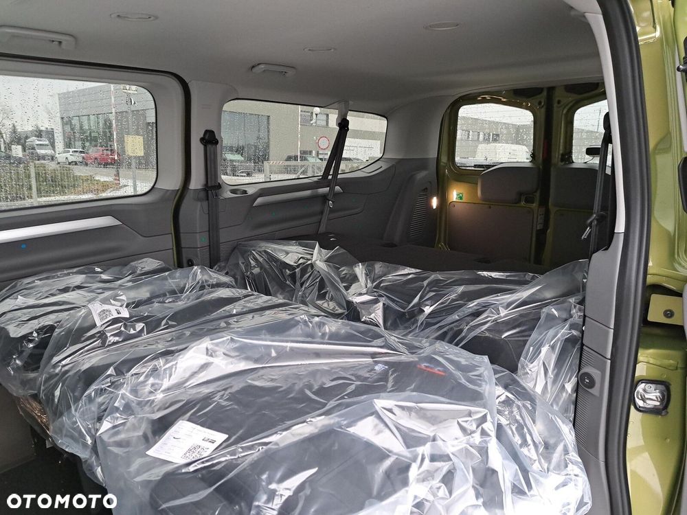 Volkswagen Nowa Caravelle - 25