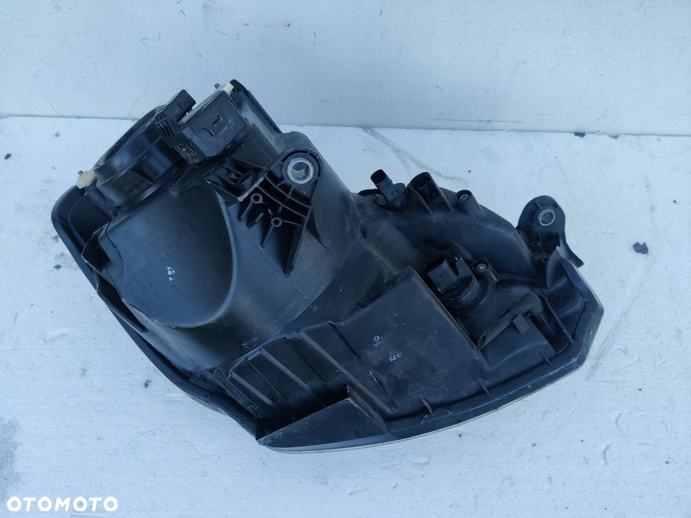 Lampa lewa Vw Up - 3