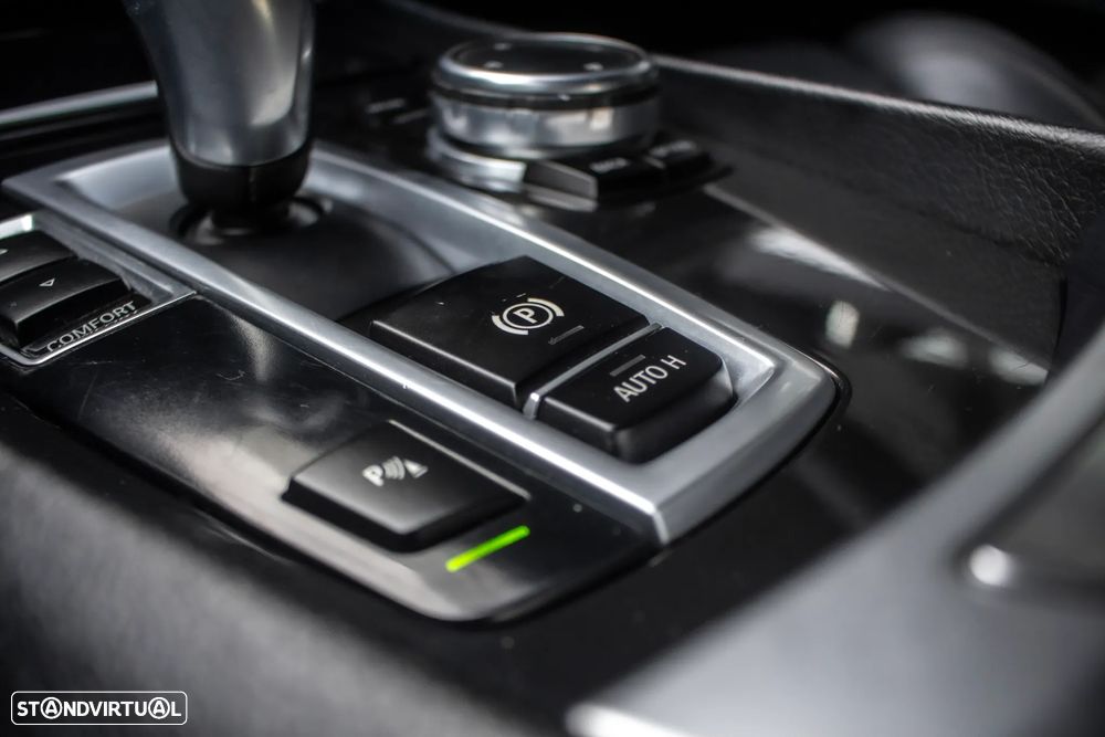 BMW 520 Gran Turismo d Line Luxury - 23